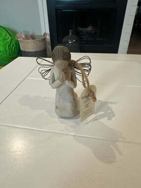 Willow Tree Angel of Prayer Ornament, Susan Lordi Demdaco 1999